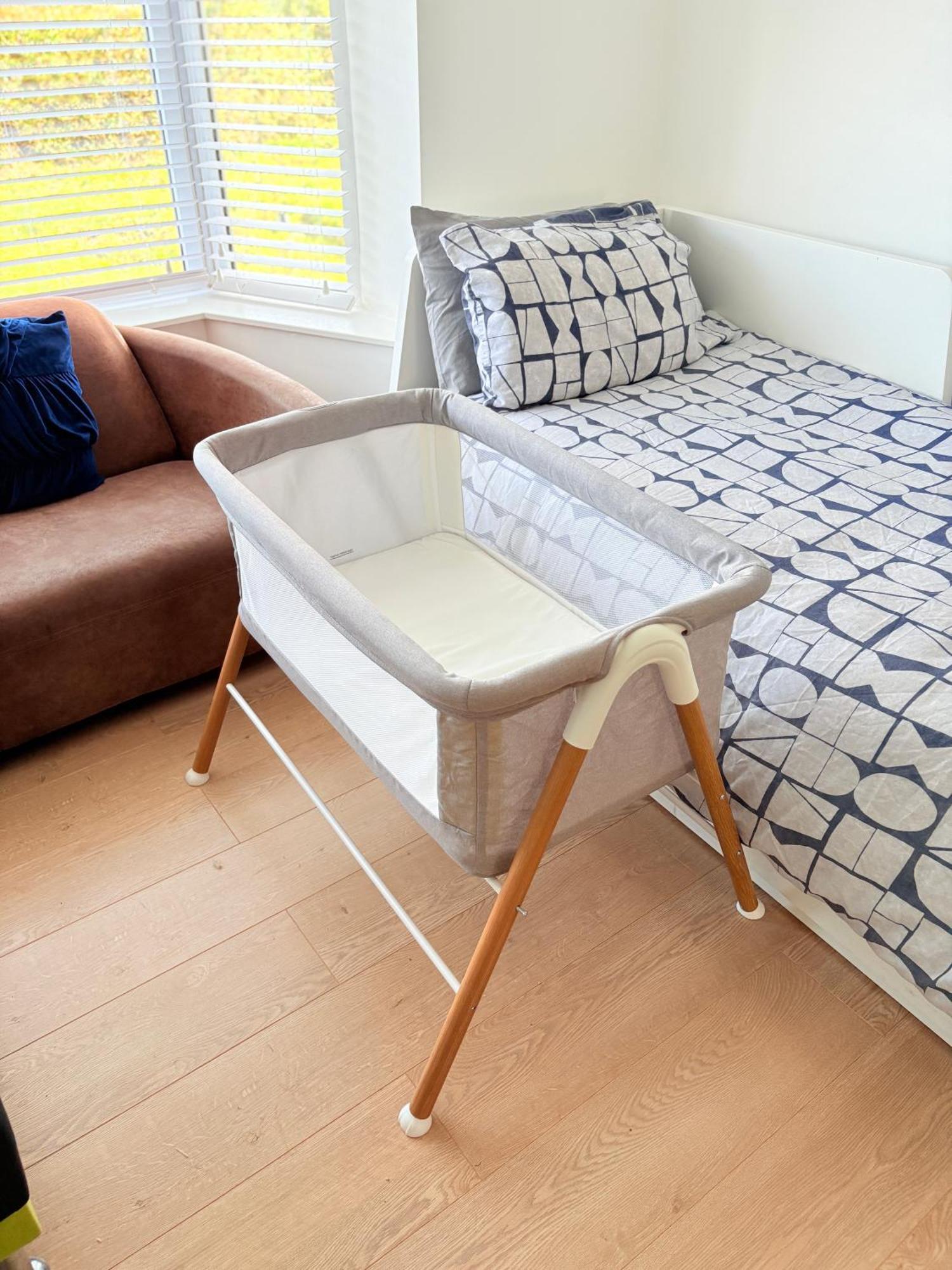 Luton Lodge - Newly Renovated Ideal For Short Stay, Close To Airport Train Station, Free Parking Off Street , Luxury Comfort In Low Price Exterior photo